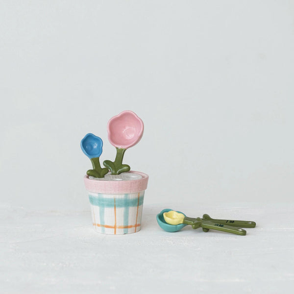 Flower Shaped Stoneware Measuring Spoons with Holder