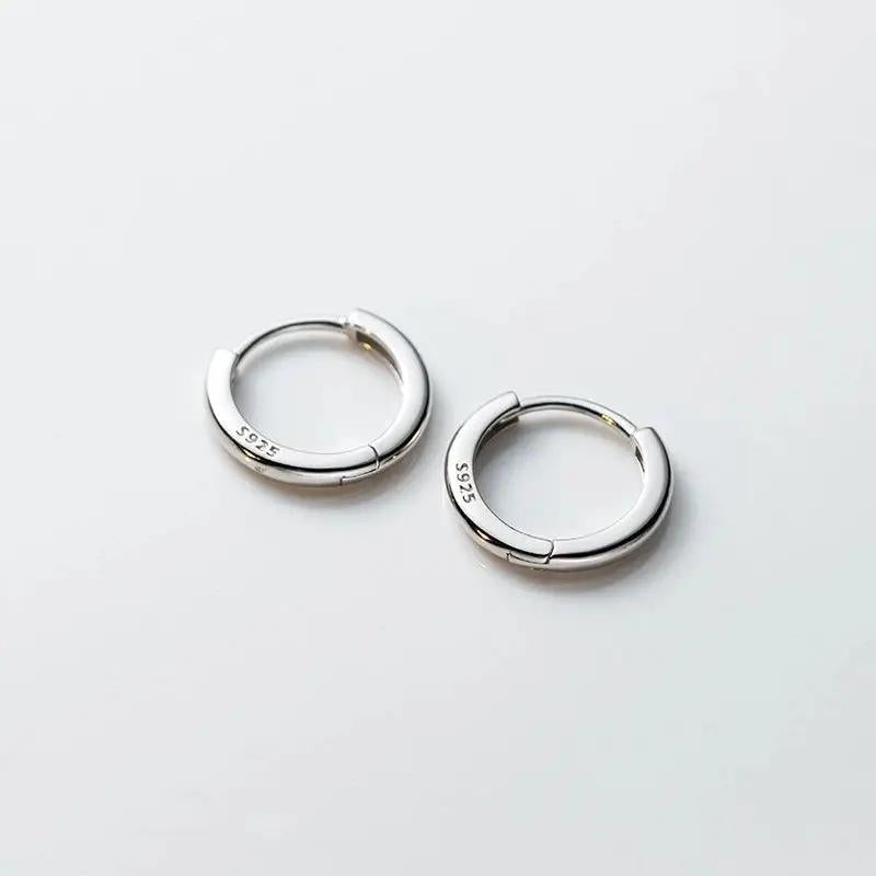 Dainty Minimalist Huggie Hoop Earrings (4 Sizes to Choose From)
